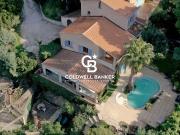 Villa de 251 m², diviser en 4 appartements à rénover,...