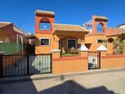 Villa de 2 habitaciones en venta en Torrevieja, Alicante