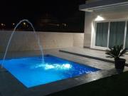 Villa de 3 dormitorios con piscina privada en La...