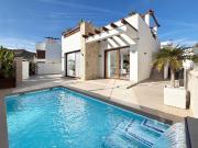 Villa de 3 habitaciones con solarium y piscina privada...