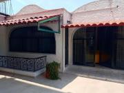 Villa frente a la Roqueta, de 3Rec 2Bñs en Venta en Las...