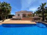 Villa de 4 dormitorios en venta en Javea