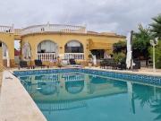 Villa De 4 Dormitorios Y 2 Baños Con Casa De Invitados Y...