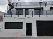 Villa de 4 habitaciones en venta en Alicante, Alicante