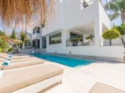 Villa de 4 habitaciones en venta en Marbella, Malaga