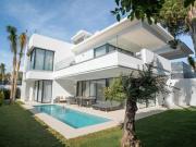 Villa de 4 habitaciones en venta en Marbella, Malaga