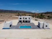 Villa de 4 habitaciones en venta en Pinoso, Alicante