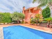 Villa de 4 habitaciones en venta en Sant Joan...