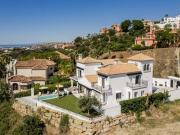 Villa de 5 habitaciones en venta en Benahavis, Malaga