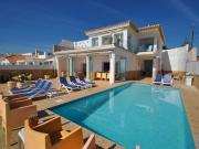 Villa de 5 habitaciones en venta en La Cala De Mijas, Malaga