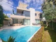 Villa de 5 habitaciones en venta en Marbella Golden...