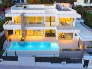 Villa de 5 habitaciones en venta en Marbella, Malaga