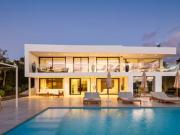 Villa de 6 habitaciones en venta en Marbella, Malaga