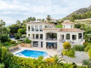 Villa de 6 habitaciones en venta en Marbella, Malaga