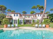 Villa de 6 pièces de luxe en vente Cap d'Antibes, France Villa de 6 pièces de luxe en vente Cap d'Antibes, France
