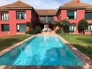 Villa de 8 habitaciones en venta en Madrid, Madrid