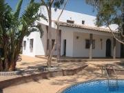 Villa de alquiler en Triana Velez Malaga con 3...
