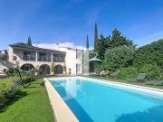 Villa de caractère au Calme en fond d'impasse avec...