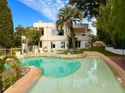 VILLA DE CHARME A PIED DU CENTRE ET DES PLAGES