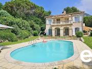 Villa de Charme à Vence 342m² 5 Chambres Aperçu Mer Pi....