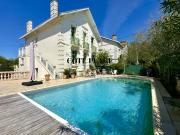 VILLA DE CHARME AVEC PISCINE AU PRIX DE 1 351 500 EUR HAI