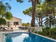 Villa de Charme Face à la Mer à Cannes