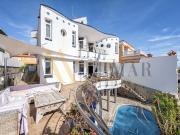 Villa de diseño con piscina privada