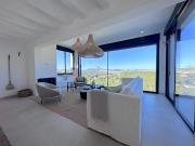 Villa de estilo ibicenco con vistas abiertas al Montgó y...