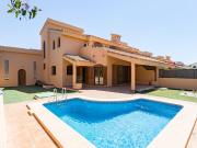 Villa de lujo 3 dormitorios con piscina, garaje doble y...