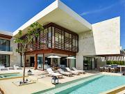 Villa de lujo, 5 recamaras, alberca privada frente a la...