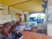 Villa de lujo con establos