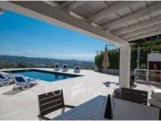 Villa de lujo con vistas al mar, licencia turística, en...