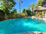 Villa de lujo con vistas panorámicas al mar en Elviria