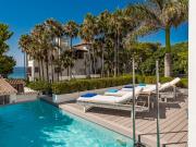 Villa de lujo contemporánea con vistas al mar en Puente...