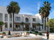 Villa de lujo contemporánea en parcela privada de más de...