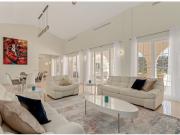 Villa de Lujo en Primera Línea de Golf en Los Arqueros,...