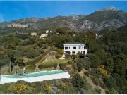 Villa de Lujo en Venta en Coristanco, Málaga