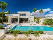 Villa de lujo en venta en Las Colinas Golf & Country Club