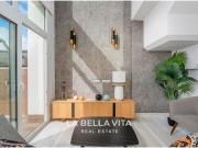 Villa de Lujo en Venta en Los Montesinos, Alicante