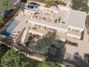 Villa de lujo independiente de 3 dormitorios con piscina...