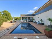 Villa de lujo reformada con licencia turística y vistas...