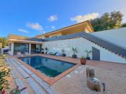 Villa de lujo reformada con licencia turística y vistas...