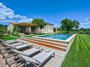 Villa de luxe de 6 pièces en location Sannes, France