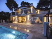 Villa de luxe de 8 pièces en vente Antibes, France