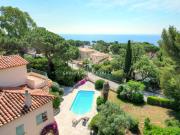 VILLA DE MAÎTRE DE 220m² AVEC 5 CHAMBRES PISCINE, PROCHE...