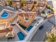 VILLA DE NUEVA CONSTRUCCIÓN EN ROJALES