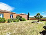 Villa de Plain Pied avec 4 chambres Entourée de Vignes...