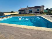 VILLA DE PLAIN PIED AVEC JARDIN, PISCINE ET GARAGE