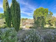 Villa de plain pied avec piscine, 180 m² proche...