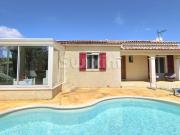 Villa de plain pied avec piscine